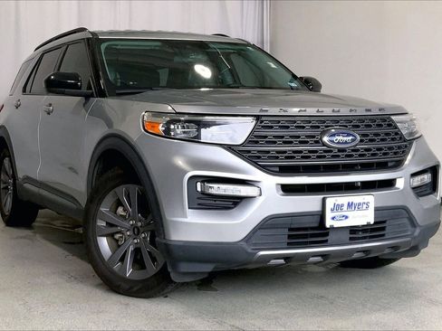 Used 2022 Ford Explorer XLT w/ Equipment Group 202A RWD image 1