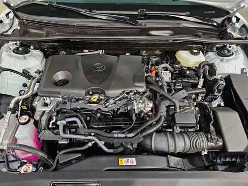 Certified 2025 Toyota Camry SE image 19
