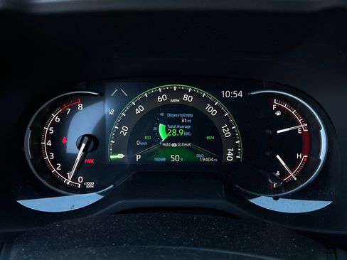 Used 2025 Toyota RAV4 XLE image 38