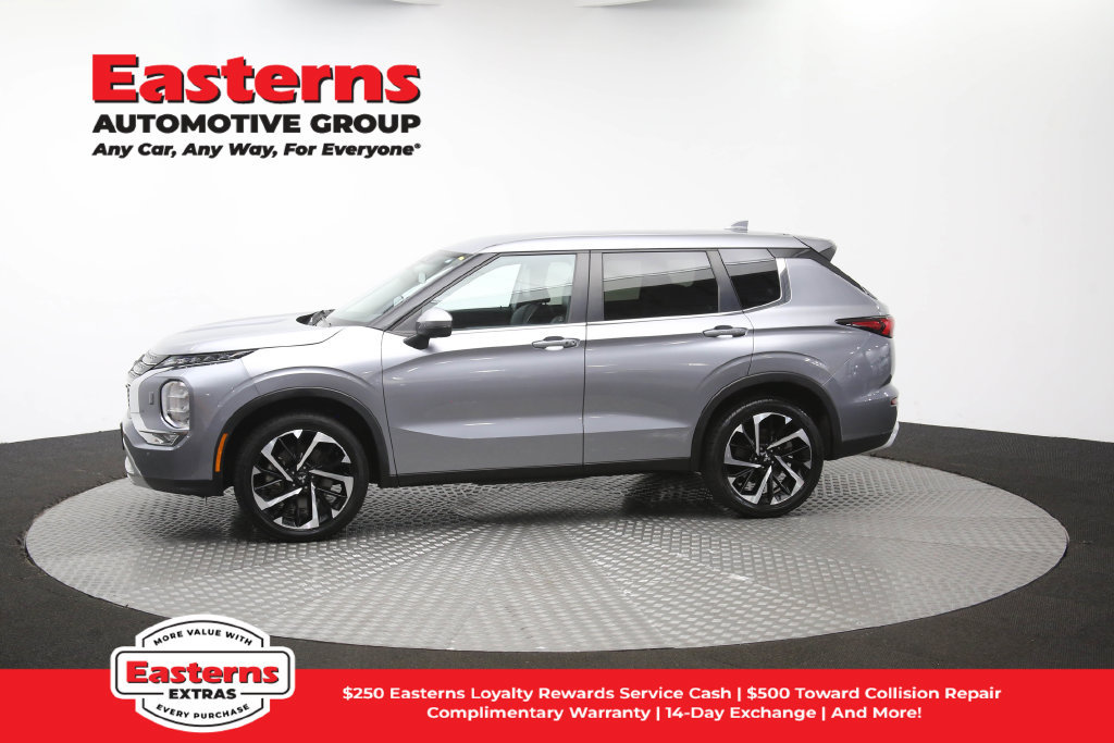 Used 2024 Mitsubishi Outlander SE AWD/4WD image 60