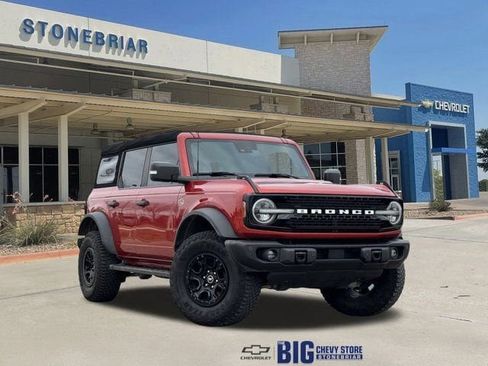 Used 2023 Ford Bronco Wildtrak image 1