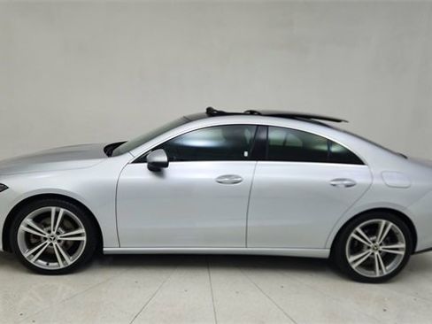 Used 2021 Mercedes-Benz CLA 250 image 10