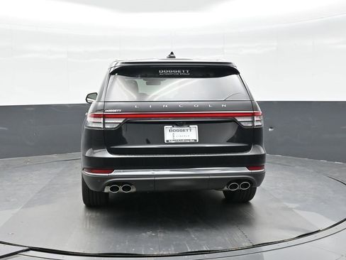 Used 2025 Lincoln Aviator Reserve w/ Illumination Package image 5