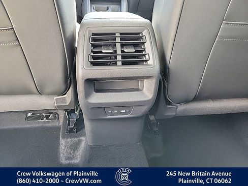 New 2026 Volkswagen Tiguan SE image 50