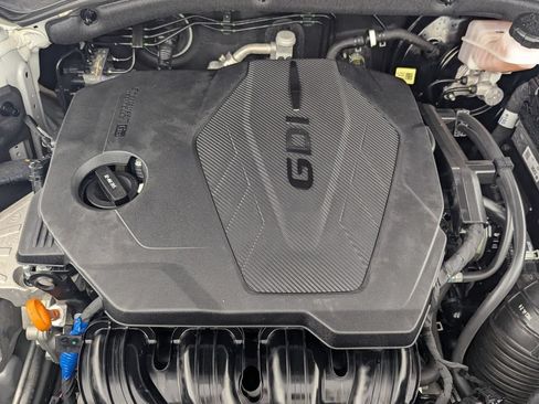 Certified 2023 Hyundai Santa Fe SEL FWD image 11