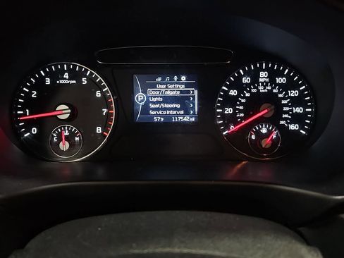 Used 2016 Kia Sorento LX w/ LX Convenience Package image 10