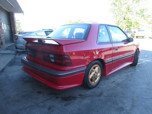 Used 1989 Dodge Shadow 2-Door Hatchback FWD image 16