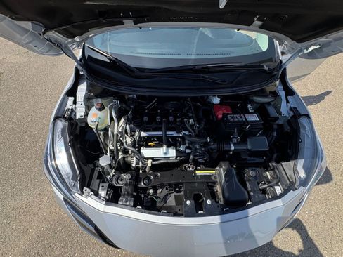 Used 2025 Nissan Versa SV image 33