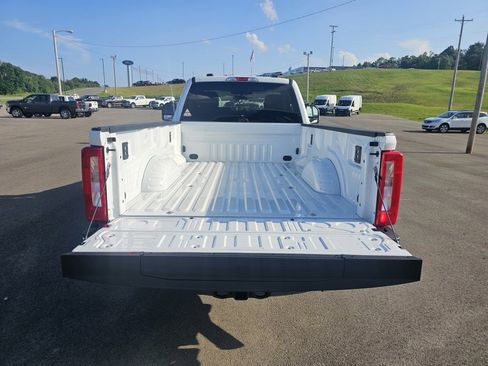 New 2025 Ford F350 XLT image 17