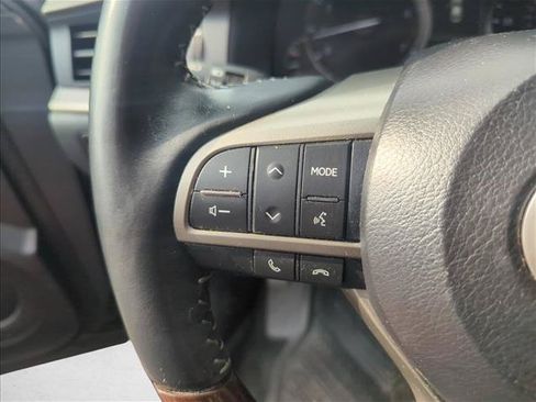 Used 2017 Lexus ES 350 w/ Luxury Package FWD image 12
