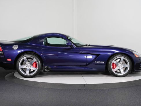 Used 2008 Dodge Viper SRT-10 image 9