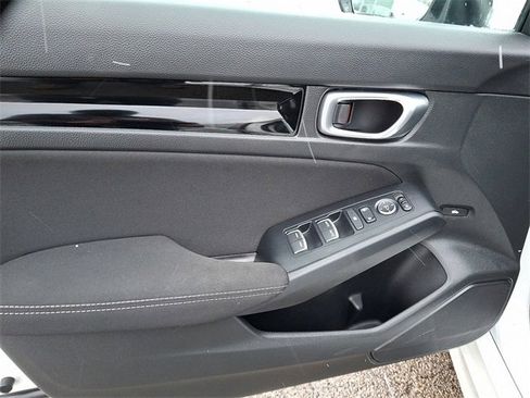 Used 2023 Honda Civic EX image 12