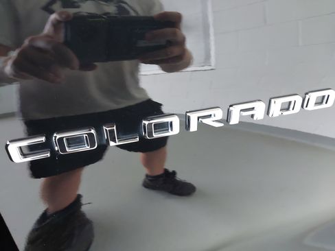 Used 2023 Chevrolet Colorado Z71 w/ Z71 Convenience Package 2 image 32