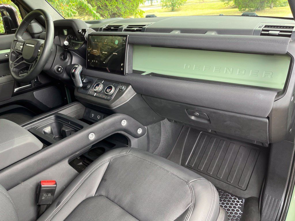 Used 2023 Land Rover Defender 110 75th Limited Edition AWD/4WD image 72
