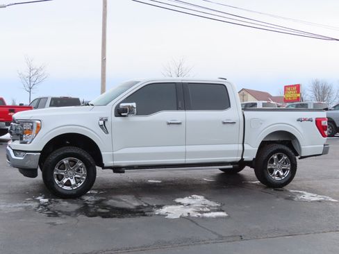 Used 2023 Ford F150 Lariat image 2