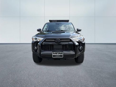 Used 2021 Toyota 4Runner Venture w/ Moonroof Package AWD/4WD image 3