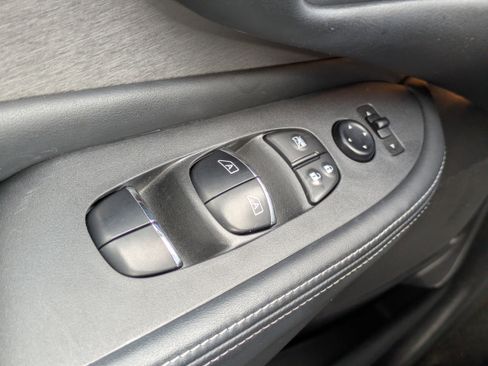 Used 2022 Nissan Murano SL w/ SL Moonroof Package image 23