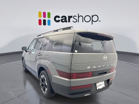 Used 2025 Hyundai Santa Fe SEL AWD/4WD image 3