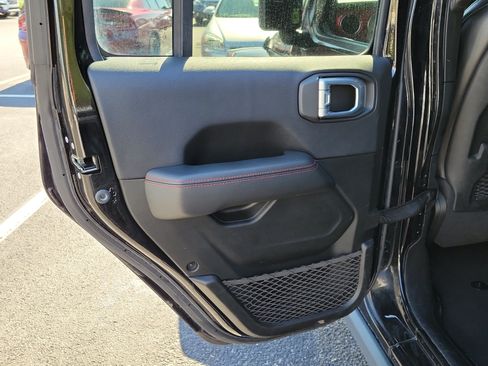Used 2022 Jeep Gladiator Rubicon w/ LED Lighting Group AWD/4WD image 12