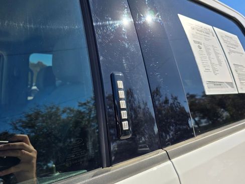 Used 2024 Ford F250 XLT image 14