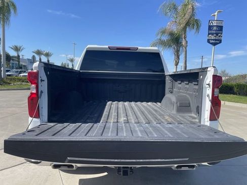 Used 2025 Chevrolet Silverado 1500 LT image 26