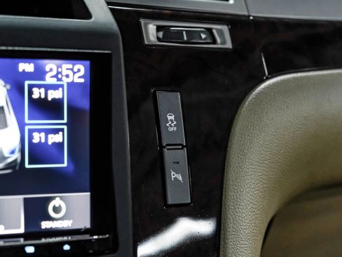 Used 2012 Cadillac Escalade Premium AWD/4WD image 32