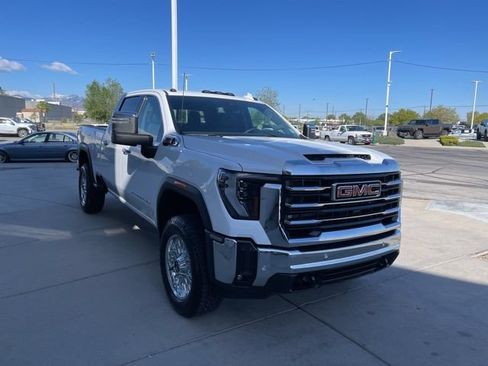 Used 2026 GMC Sierra 3500 SLT w/ SLT Convenience Package AWD/4WD image 7