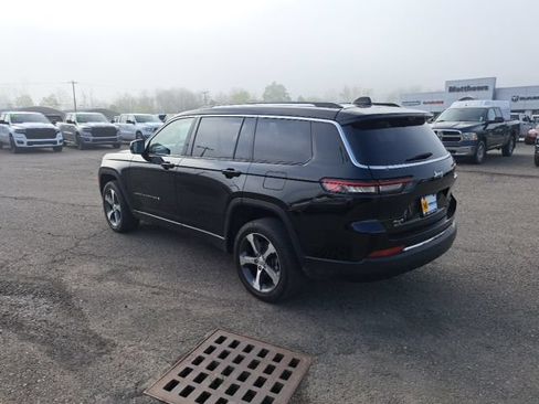 Used 2023 Jeep Grand Cherokee L Limited w/ Luxury Tech Group II AWD/4WD image 6