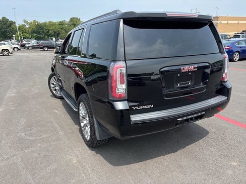 Used 2018 GMC Yukon SLT AWD/4WD image 6