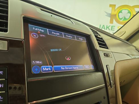 Used 2014 Cadillac Escalade ESV Premium image 22