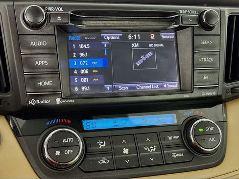 Used 2018 Toyota RAV4 XLE image 19