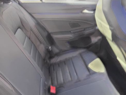 Used 2024 Volkswagen Golf R image 25