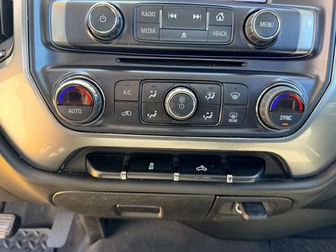 Used 2019 Chevrolet Silverado 1500 LT w/ LPO, Black Pack AWD/4WD image 19