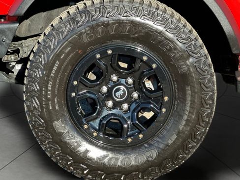 Used 2024 Ford Bronco Wildtrak image 26