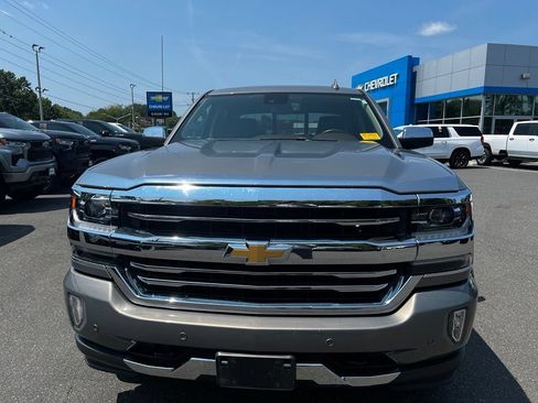 Used 2017 Chevrolet Silverado 1500 High Country AWD/4WD image 3