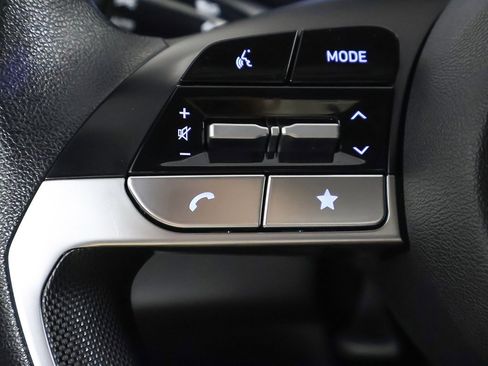 Used 2024 Hyundai Elantra SEL image 34