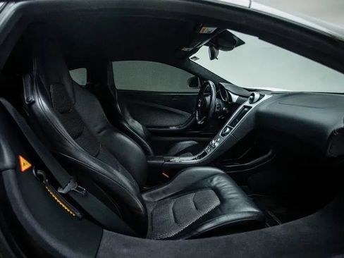 Used 2012 McLaren MP4-12C Coupe RWD image 18
