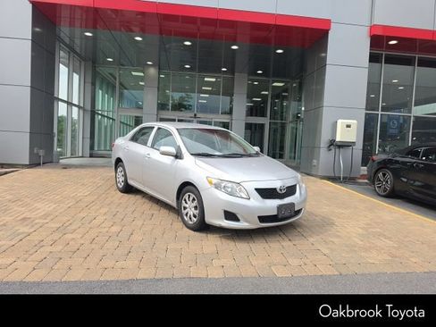 Used 2009 Toyota Corolla FWD image 1