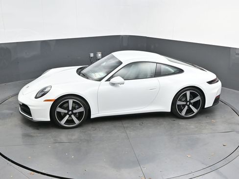 New 2026 Porsche 911 Carrera image 18