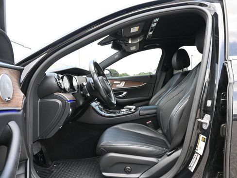 Used 2017 Mercedes-Benz E 300 image 16