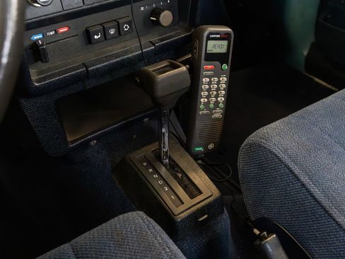 Used 1989 Volvo 240 DL RWD image 16
