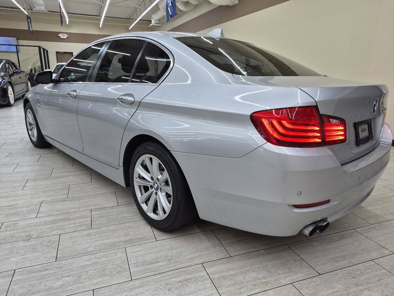 Used 2016 BMW 528i Sedan RWD image 6
