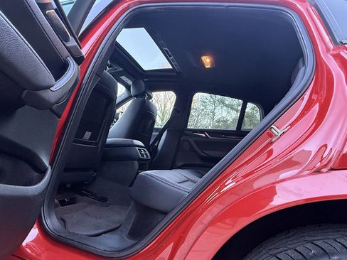 Used 2017 BMW X4 M40i image 19