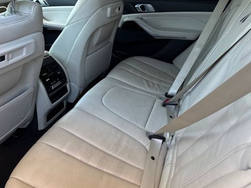 Used 2019 BMW X5 xDrive40i w/ Premium Package 2 AWD/4WD image 12