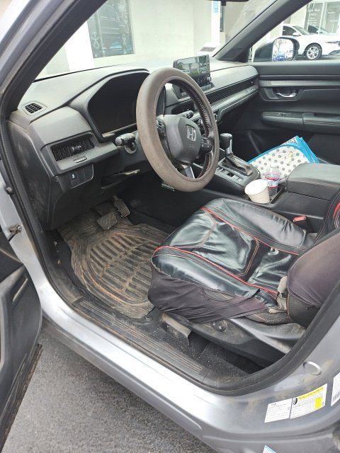Used 2025 Honda CR-V Sport image 9