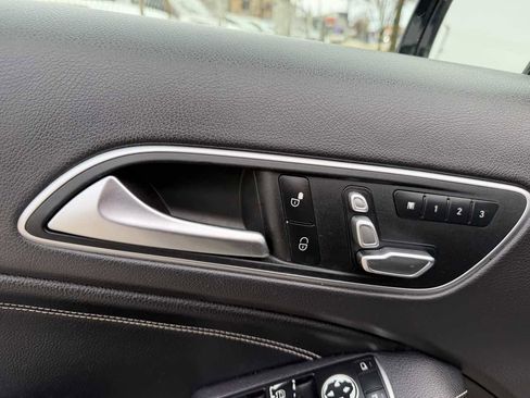 Used 2020 Mercedes-Benz GLA 250 image 11