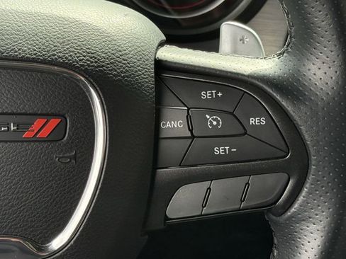 Used 2016 Dodge Challenger R/T RWD image 13