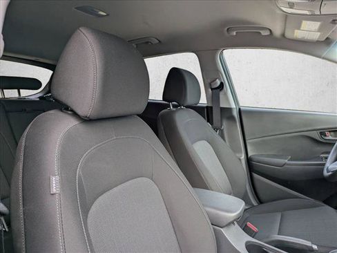 Used 2023 Hyundai Kona SEL w/ Winter Weather Package image 19