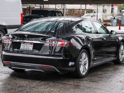 Used 2013 Tesla Model S image 4