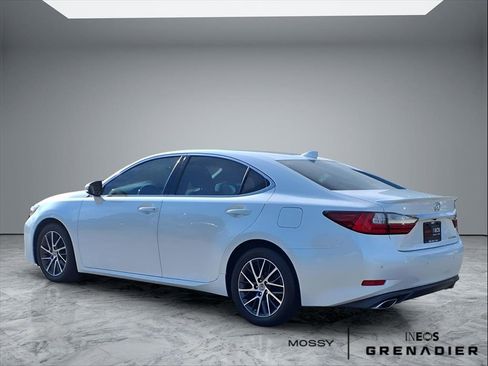 Used 2017 Lexus ES 350 image 5